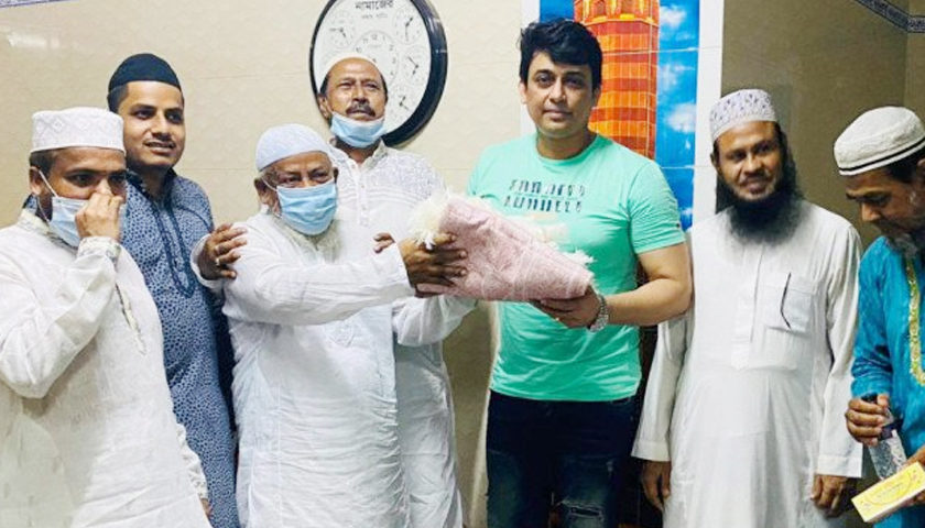 সিনেমার নায়ক হলেন মসজিদ কমিটির সভাপতি